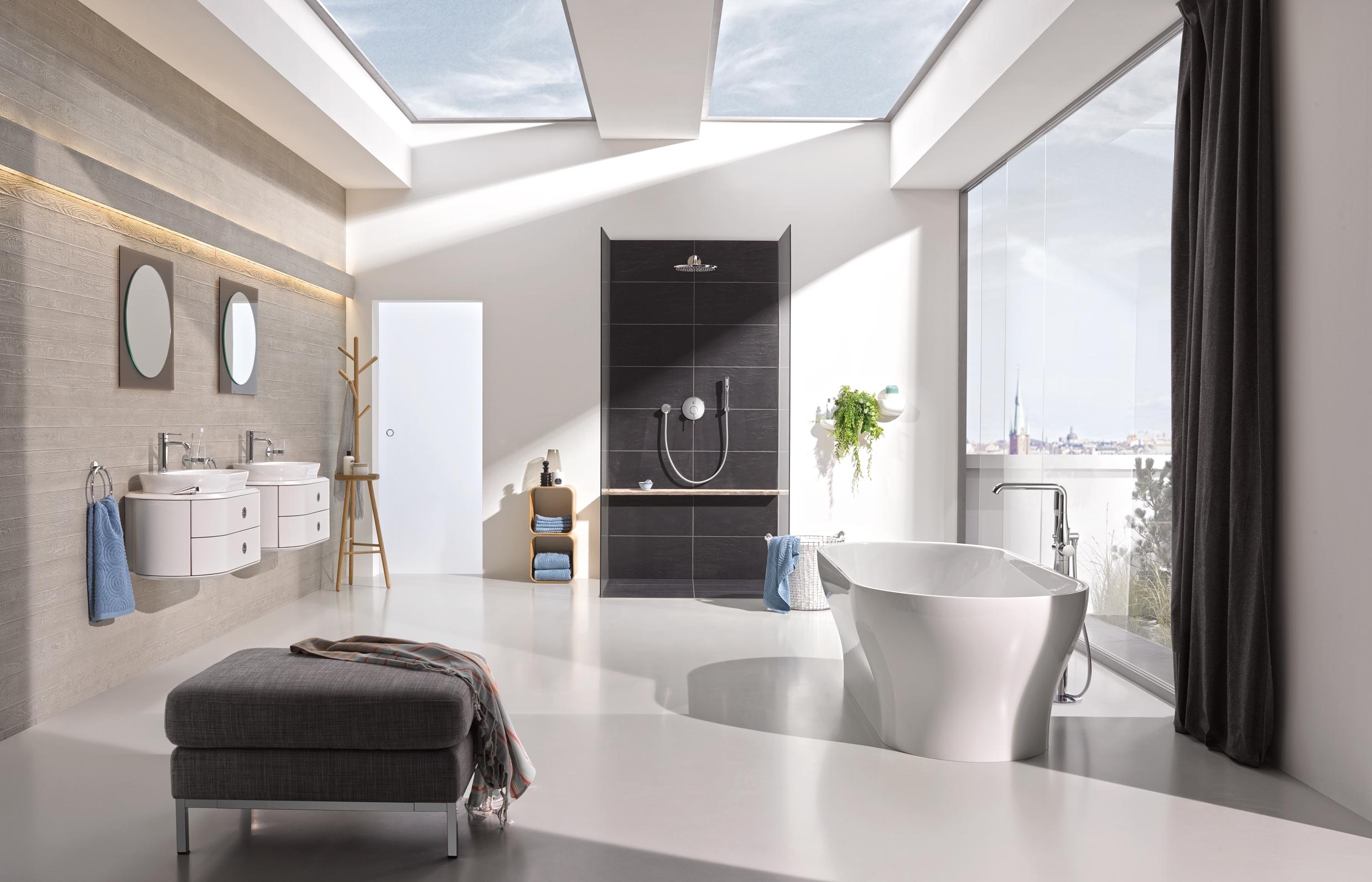 Смеситель для ванны GROHE Essence+ 23491001